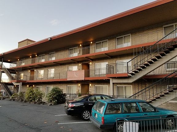 4th image of 9520 Rainier Ave S APT 405