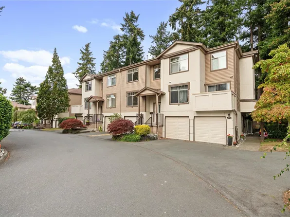 288 Eltham Rd #403, View Royal, BC V9B 1J9