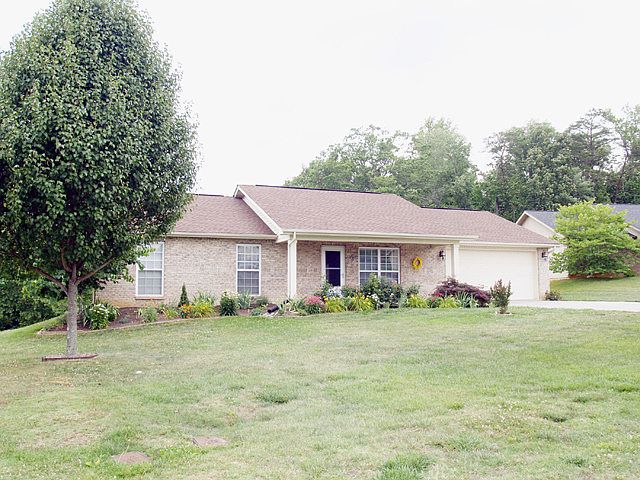 1st image of 3044 Country Meadows Ln