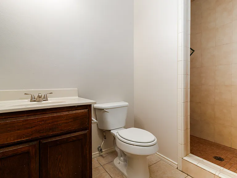 1303 W Fig Ave #1 — Photo 10
