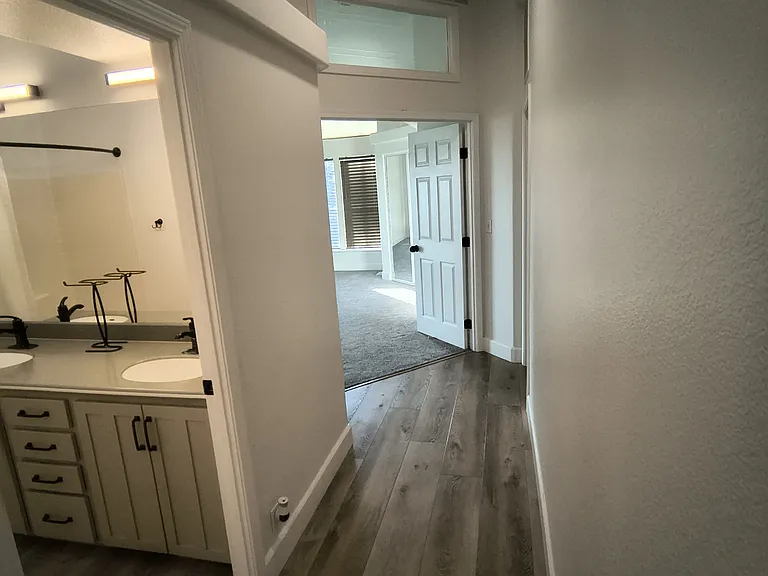 2828 La Cresta Rd — Photo 16