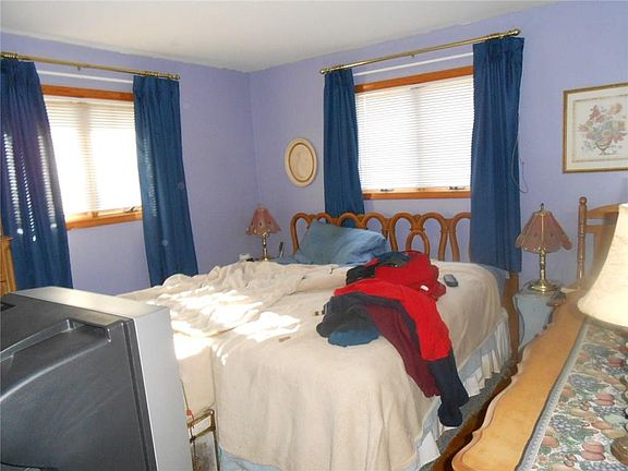 5th image of 10761 Bradley Dr