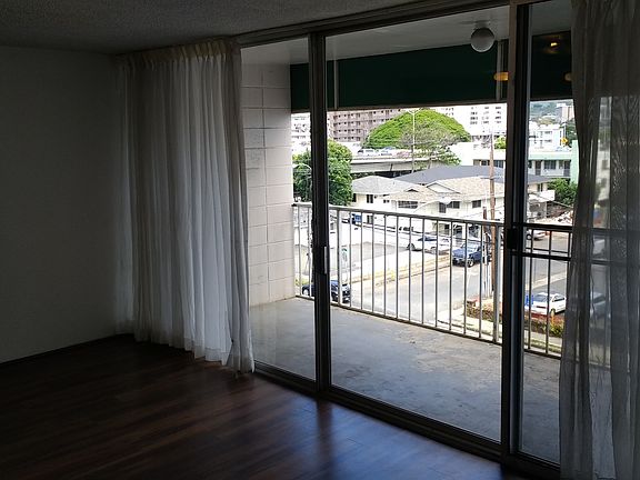 Living Room with outside lanai.