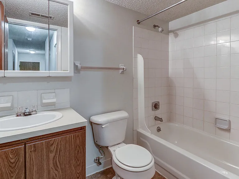 Ashley Pointe — Photo 12