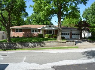2621 Brookridge Ln, Saint Charles, MO 63301