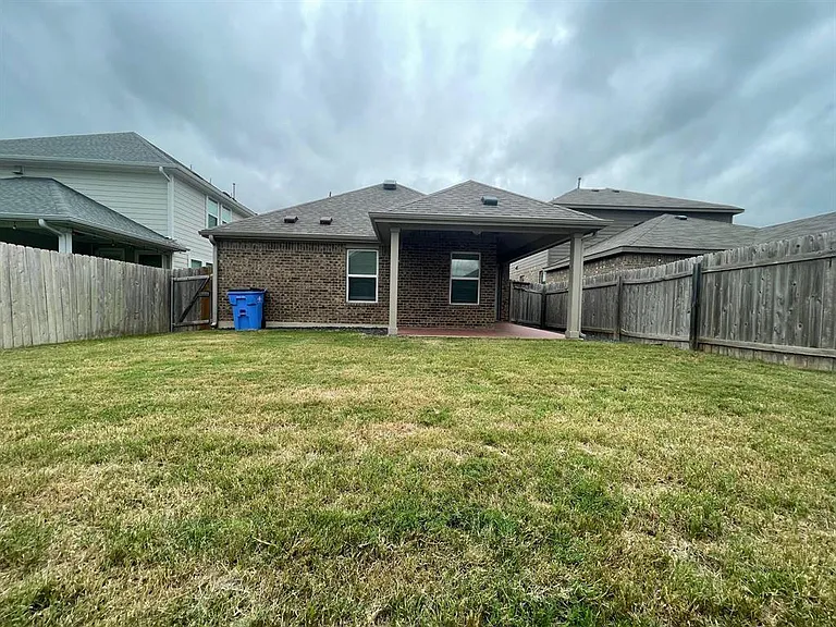 16911 Alturas Ave — Photo 17