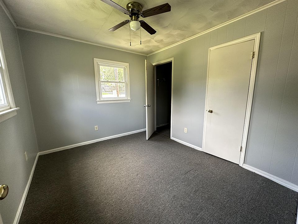 2nd image of 6948 N 32nd St #A