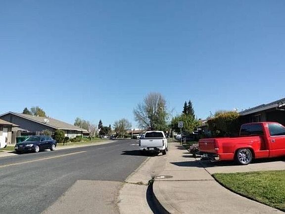5th image of 209 N Rutledge Dr