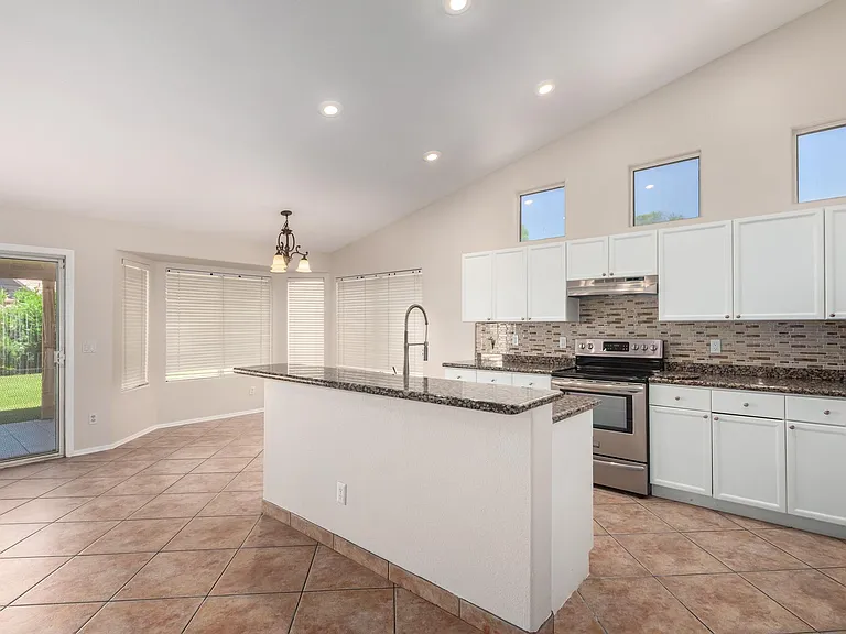 4830 W Geronimo St — Photo 6