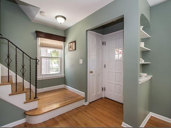 3rd image of 21416 Eastwood Ave