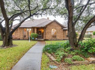 6616 Diamond Ridge Dr, North Richland Hills, TX 76180