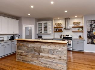 2002 5th Ave SE, Cedar Rapids, IA 52403