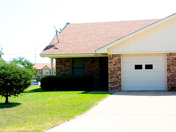 4th image of 111 Willow Ln #B