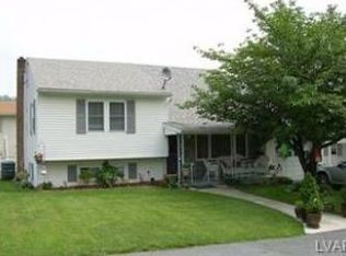 5447 Snyder Ln, Laurys Station, PA 18059