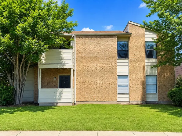 6140 Vega Dr, Fort Worth, TX