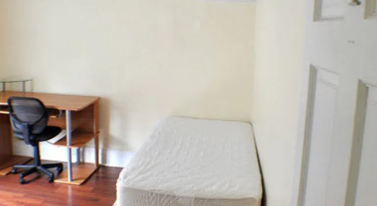 303 Lexington Ave #22 — Photo 4