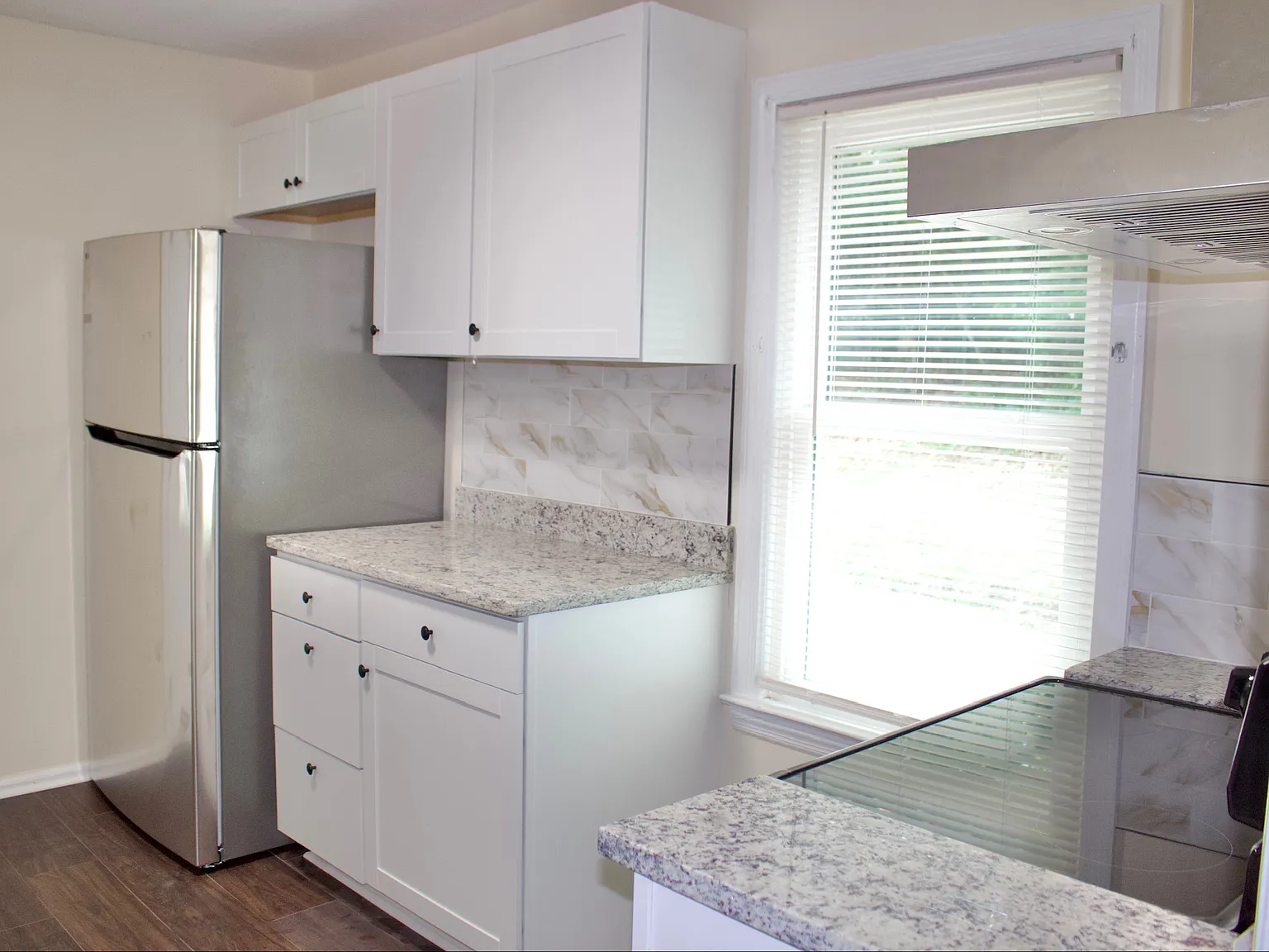 3 bed, 988 sqft, $1,450 — Photo 4