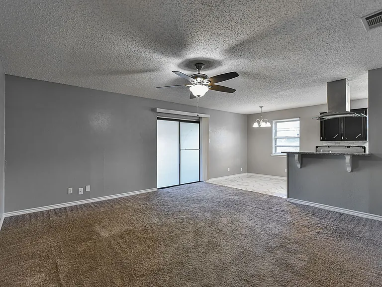 1307 Linda Spur — Photo 7