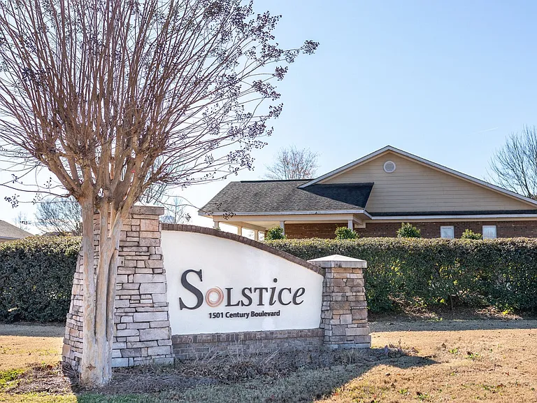 Solstice Apartments — Photo 6