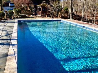 982 Mountain Tops Rd, Blue Ridge, GA 30513