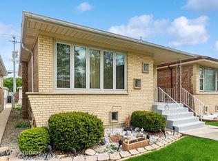 5728 W 63rd Pl, Chicago, IL 60638