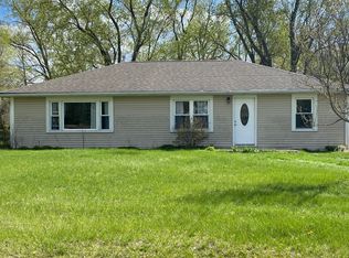 21433 W Elmwood Ave, Wilmington, IL 60481