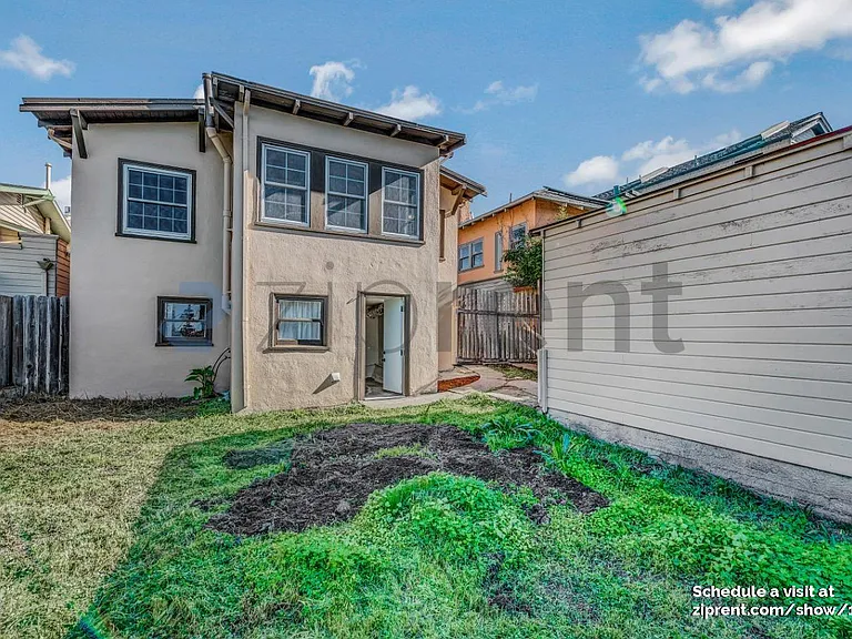 1012 Ventura Ave — Photo 19