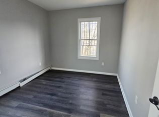 206 Peshine Ave #1F, Newark, NJ 07108