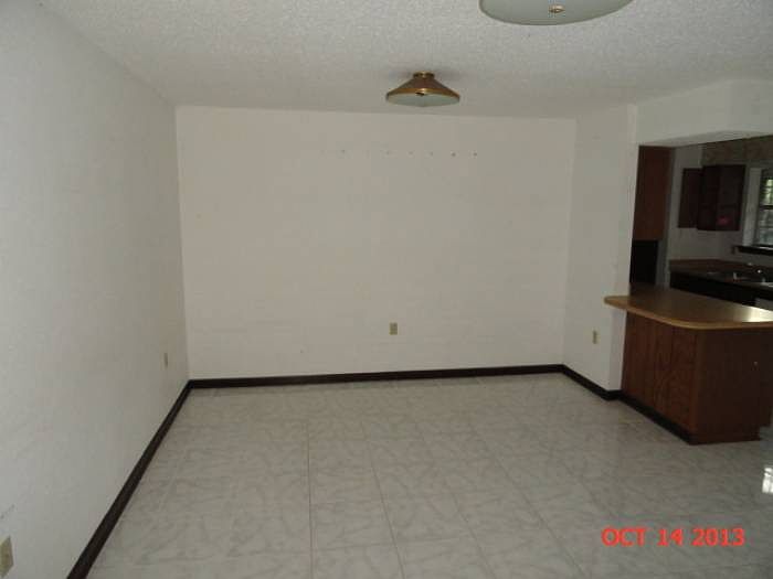 2nd image of 1208 Lee St