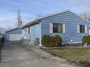 413 Maple Dr, Mapleton, ND 58059