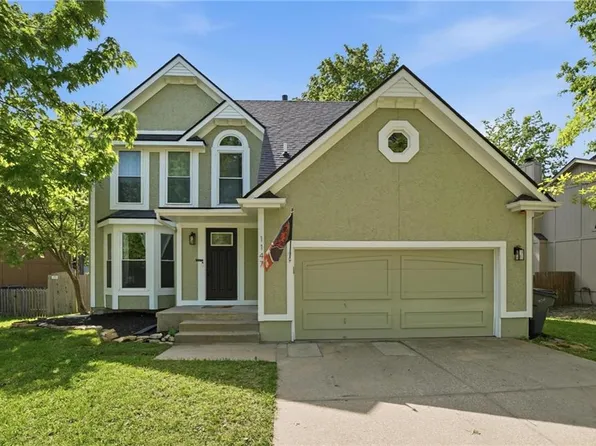 1147 E Sheridan Bridge Ln, Olathe, KS 66062