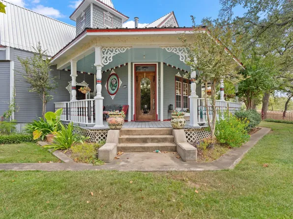 2403 Maple Lane, Kingsland, TX 78639