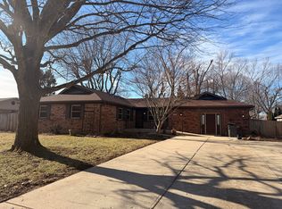 768 Colonial Way, Greenwood, IN 46142