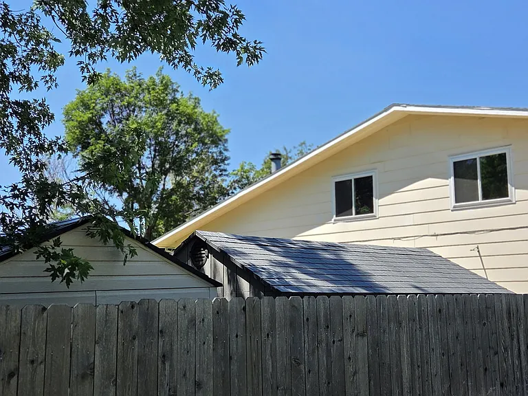 1251 Lonesome Pine Ln — Photo 2