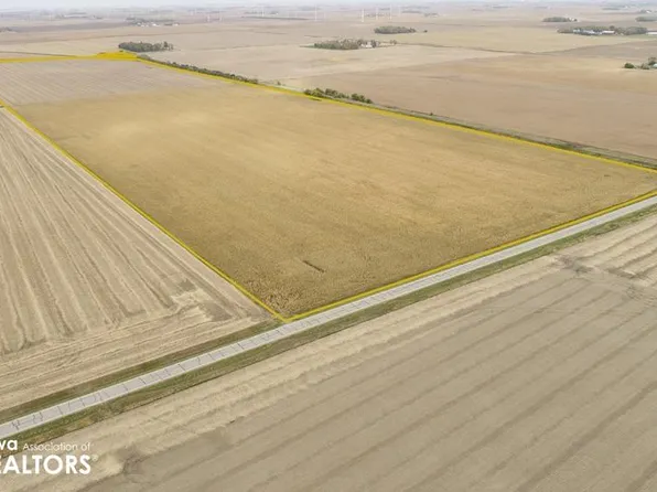 1698 180th St, Kanawha, IA 50447