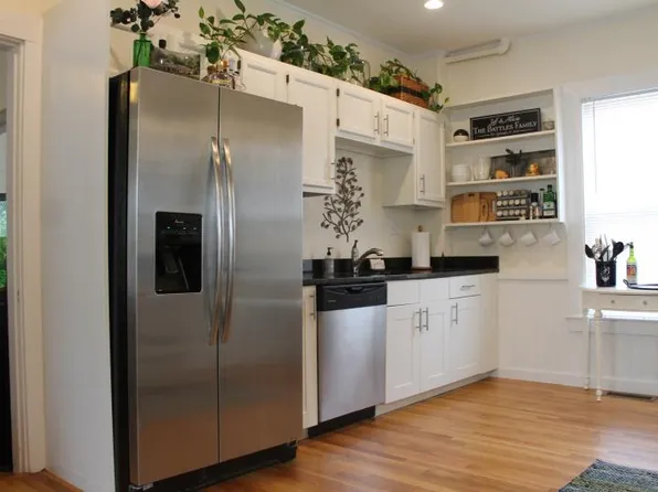 59 Fiske St #2, Waltham, MA 02451