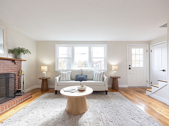 4th image of 55 Highland Ave