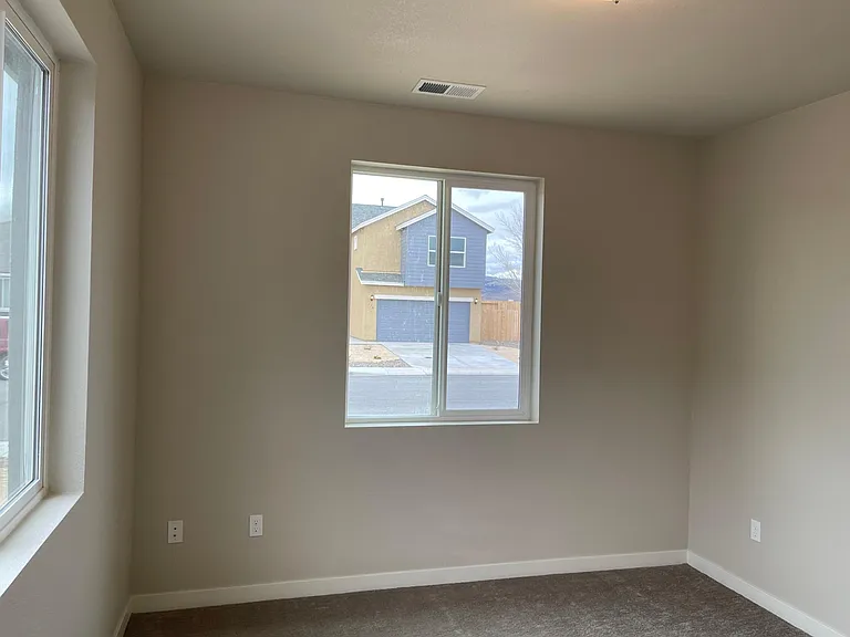 573.5 Country Hollow Dr — Photo 8