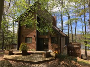 3 E Lake Rd #L, Moscow, PA 18444