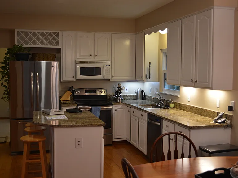 6041 Holywell Dr — Photo 7