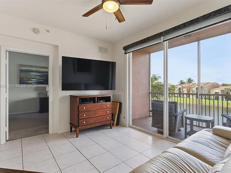 7765 Yardley Dr #313 — Photo 16