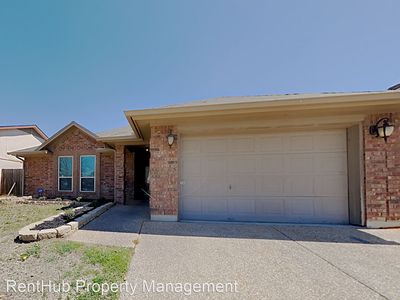 637 Cross Ridge Cir N, Fort Worth, TX, 76120