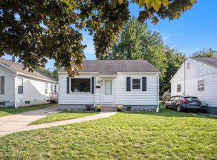 842 California St NW, Grand Rapids, MI 49504