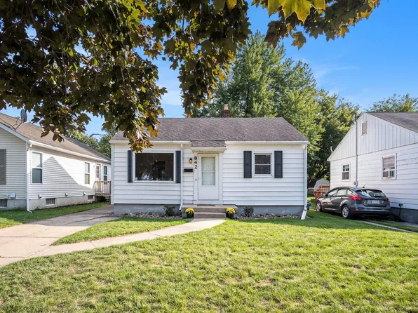 842 California St NW, Grand Rapids, MI 49504
