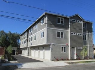 8049 SE Center St #304, Portland, OR 97206