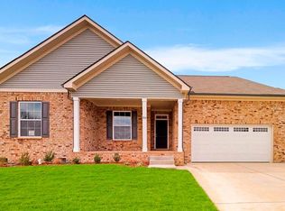 904 Green Meadow Ln, Smyrna, TN 37167