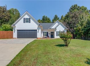 4990 Price Rd, Gainesville, GA 30506