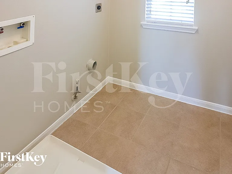 21919 Whispering Daisy Ct — Photo 13