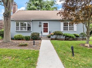 27 Downing Way #27, Madison, CT 06443