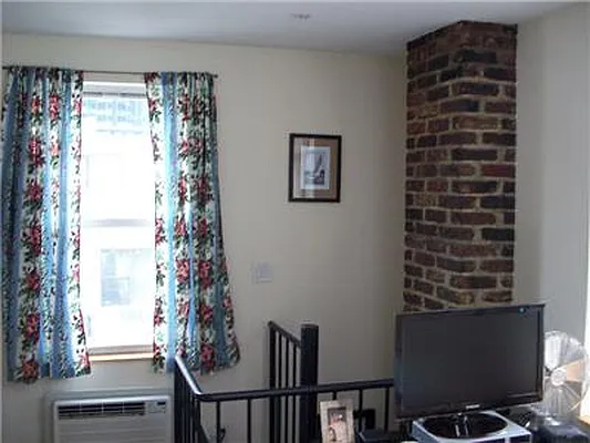 Rented by Living New York | media 42